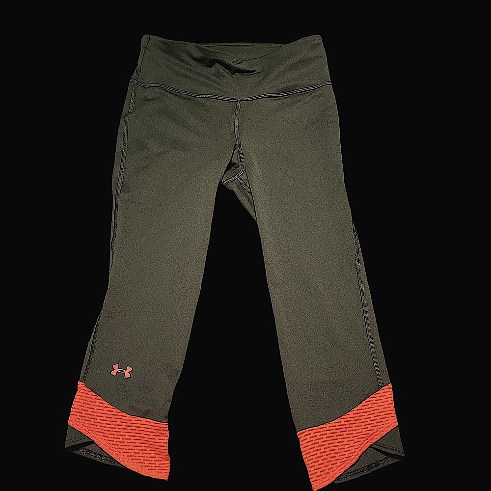 Under Armour black  and hot pink Leggings for Dynamic Performance